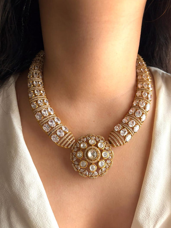 Avyara Emerald Victorian Kundan Choker Set – Royal Bridal Jewellery
